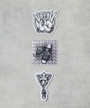 【SHINNOSUKE UCHIDA/内田慎之介 】GRAPHIC STICKER