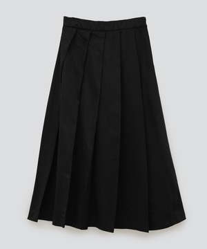 VOLUME TUCK PLEATS SKIRT